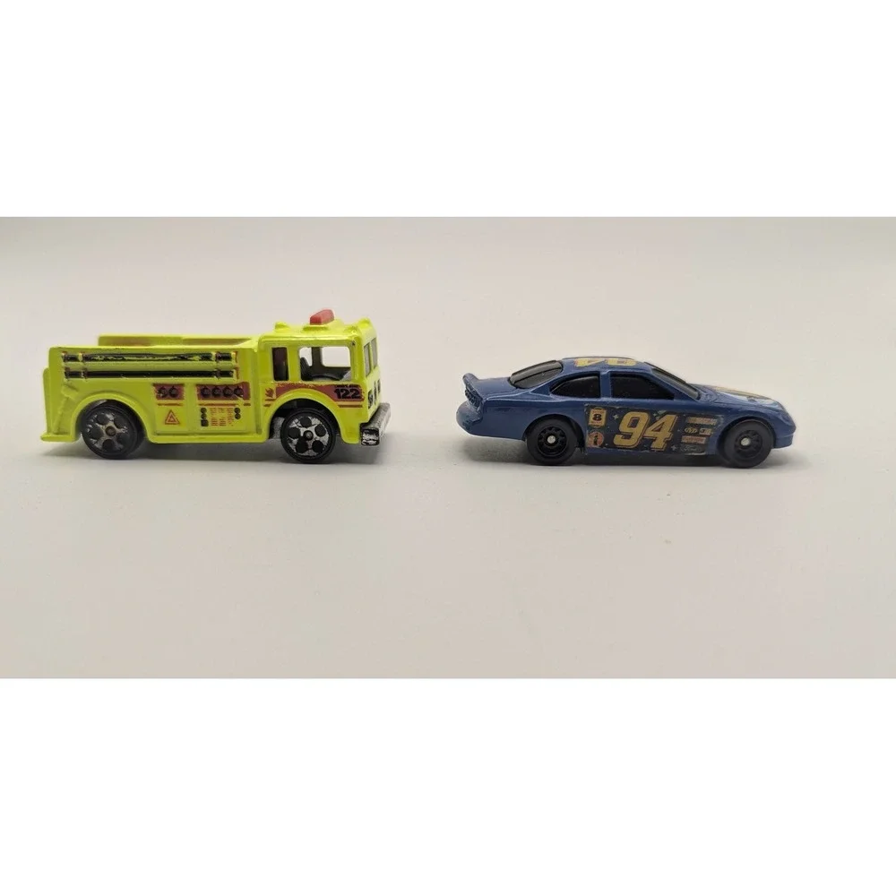 Hot Wheels 1976 Fire Truck & 1998 Mac Tonight Bill Elliott 94 NASCAR Diecast Lot